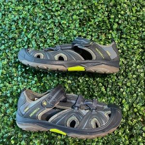 Big Boy Merrell Sandals Size 6 WIDE